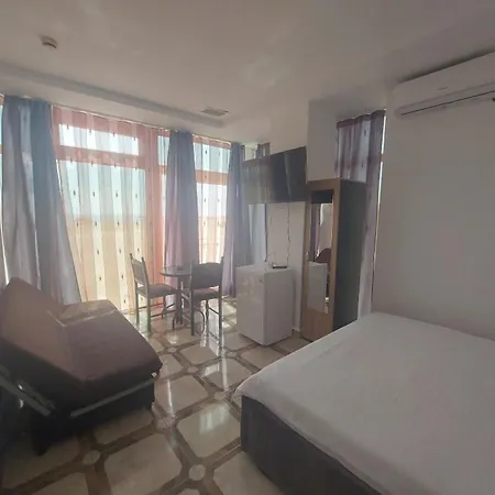 Ośrodek wypoczynkowy La Perla Bianca 3*