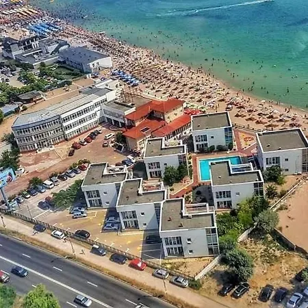 La Perla Bianca 3* إيفوري نورد