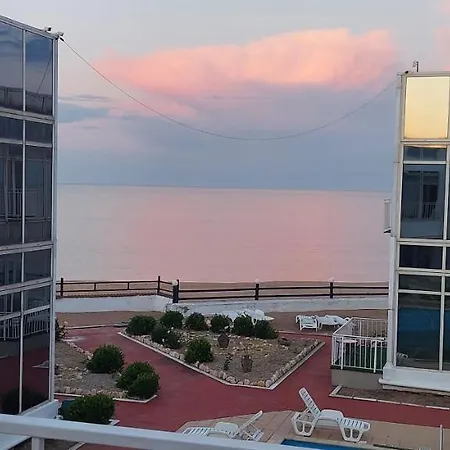 La Perla Bianca 3* إيفوري نورد