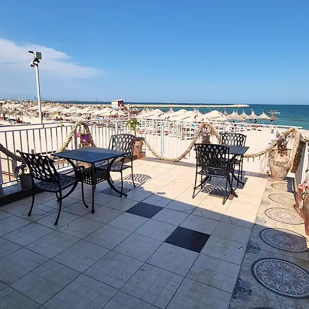 منتجع La Perla Bianca