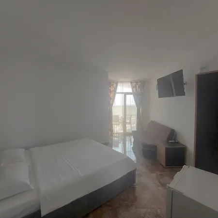 La Perla Bianca Semesteranläggning (resort) 3*